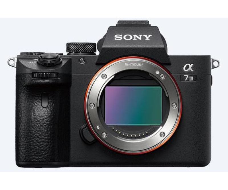 PHOTO-CAMERA-SONY-7-III-CU-SENZOR-DE-IM-9999