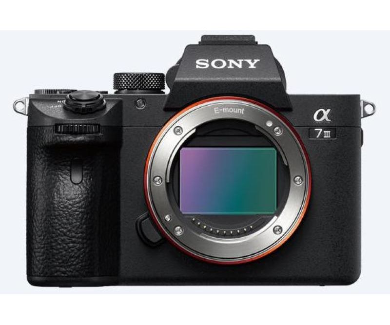 PHOTO-CAMERA-SONY-7-III-CU-SENZOR-DE-IM-9999