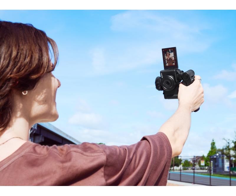 Sony-Vlog-camera-ZV-1F-Compact-Camera-9999