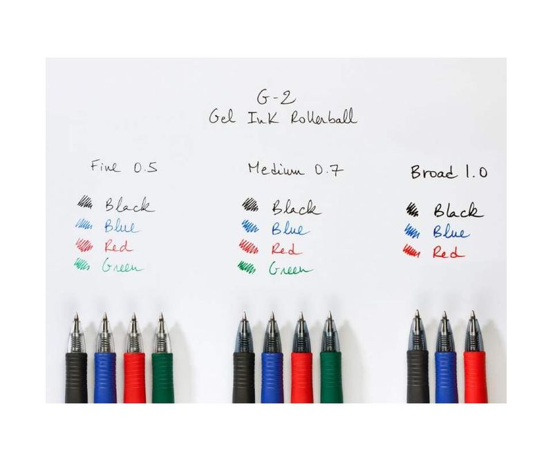 Set-12-rollere-cu-gel-Pilot-G2-albastru-0-7-mm-si-12-rezerve-1