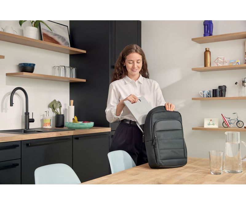 Rucsac-laptop-Kensington-EQ-poliester-reciclat-negru-14--si-16--EQ-14-_05