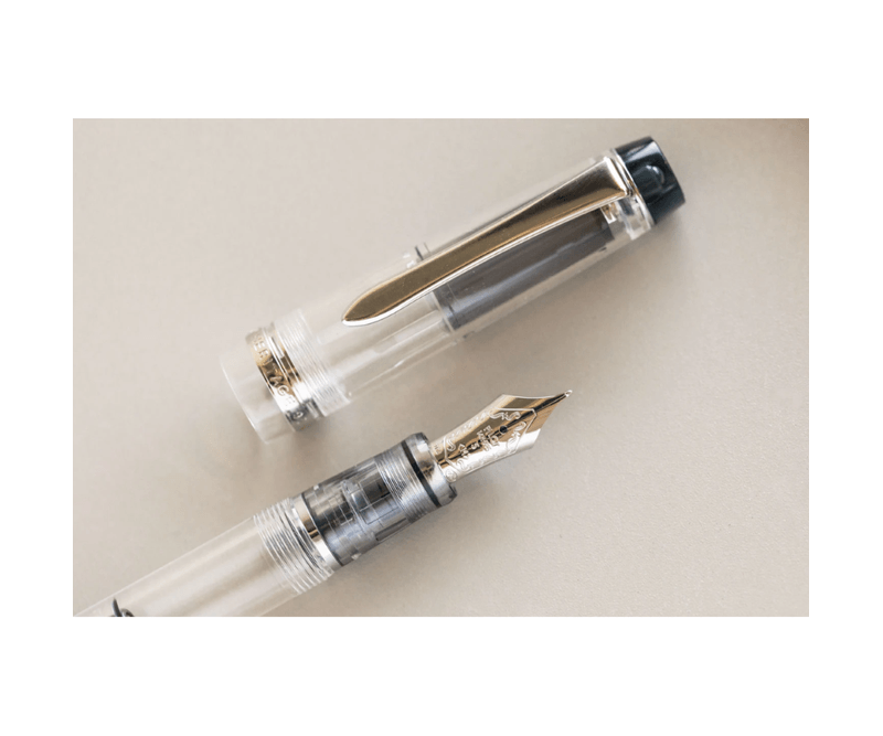 Stilou-Pilot-Heritage-92-varf-mediu-Transparent
