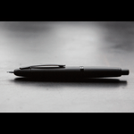 Stilou-Pilot-Capless-Ultra-Matt-varf-mediu-negru