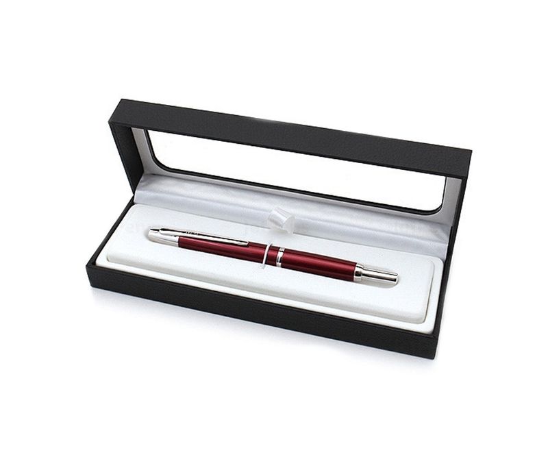 Stilou-Pilot-Capless-Decimo-Rhodium-varf-mediu-rosu