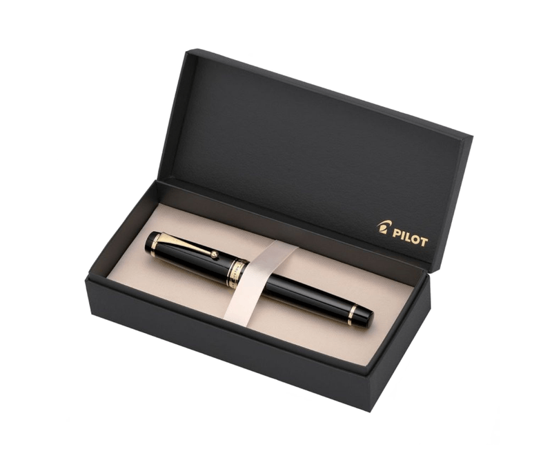 Stilou-Pilot-Custom-Urushi-varf-mediu-negru