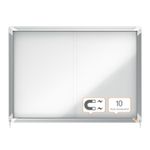 Avizier-NOBO-Premium-Plus-interior-otel-emailat-8x-A4-geam-glisant-si-cheie-magnetic-alb