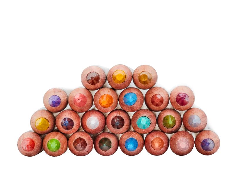 Set-creioane-colorate-Derwent-Professional-Chromaflow-cutie-metalica-24-buc-set