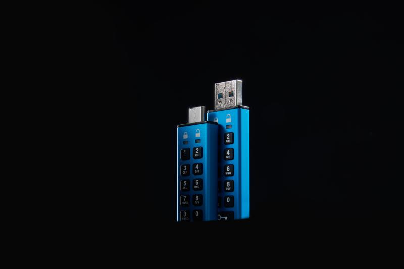 KS USB 16GB Ironkey Keypad 200 - 0 | YEO